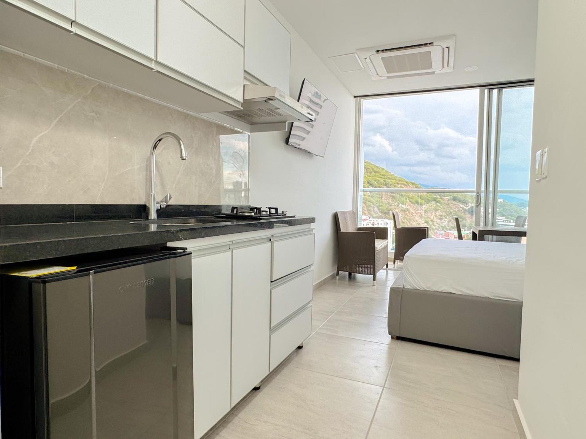 Apartasuite Estrenar En El Rodadero Sky Tower - By Bedviajes Apartamento